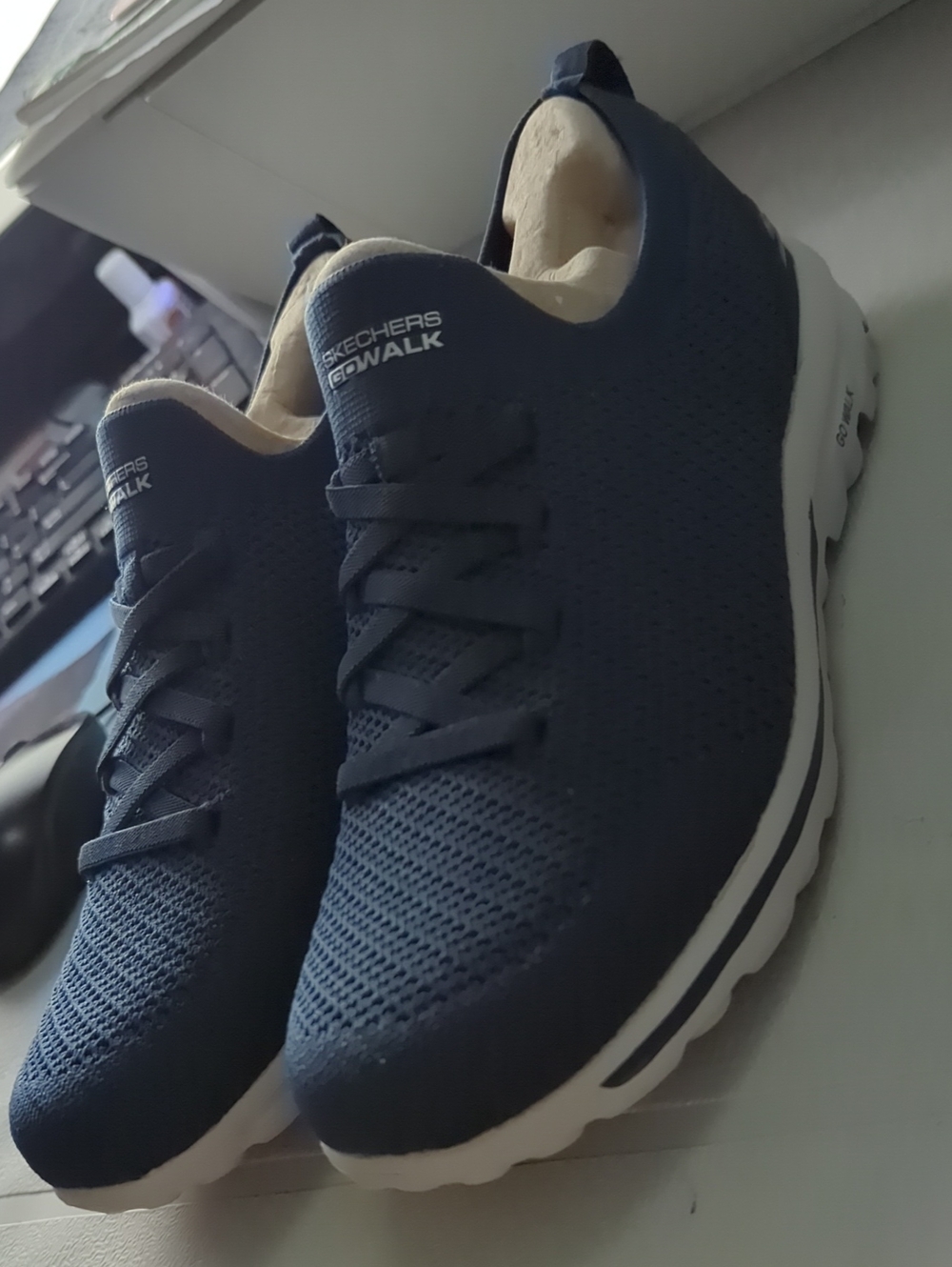 Sneakers - Picture 4 of 10
